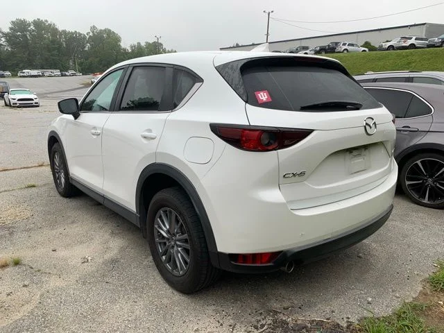 Used 2017 Snowflake White Pearl Metallic Mazda Touring image 5