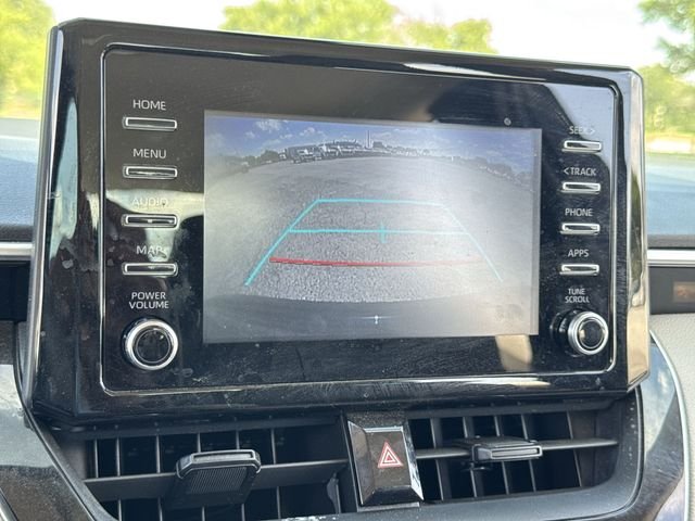 Used 2020 Black Toyota L image 17