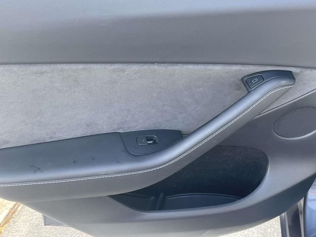 2023 Tesla Model Y Long Range - Photo 17