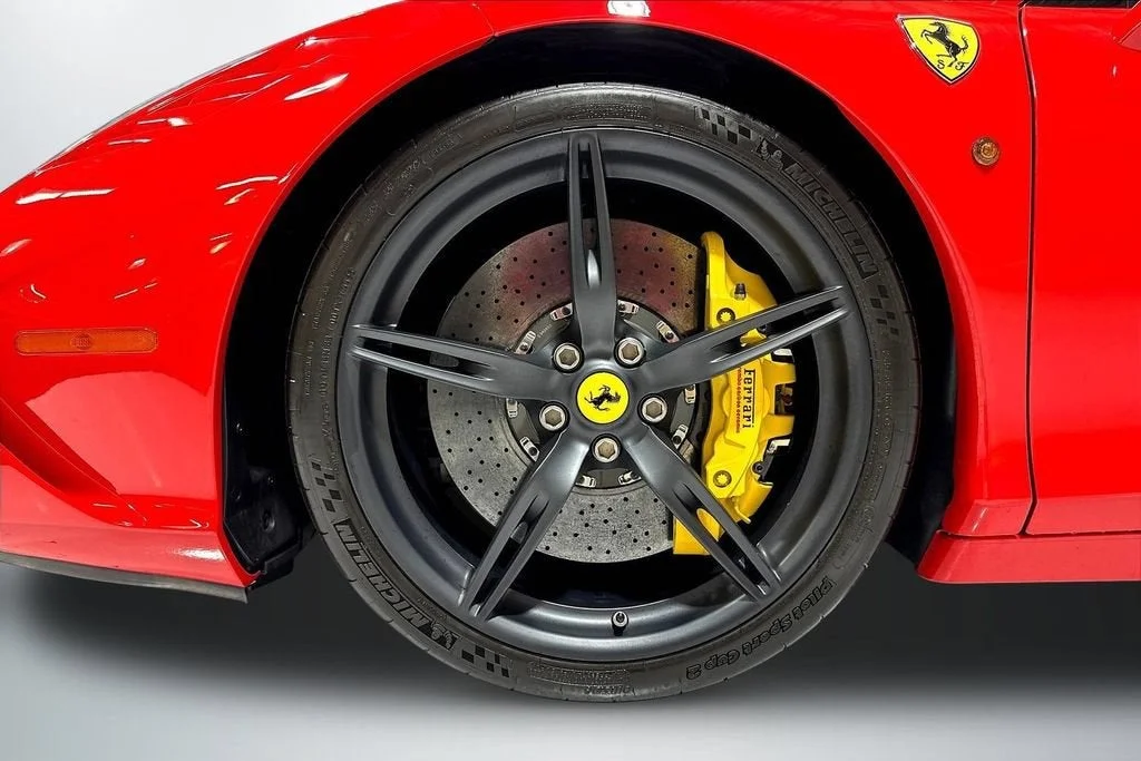 Certified Used 2015 Rosso Scuderia Ferrari Speciale image 28