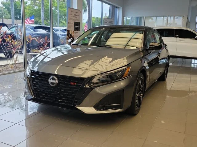 New 2026 Gun Metallic / Super Black Two-tone Nissan SR image 8