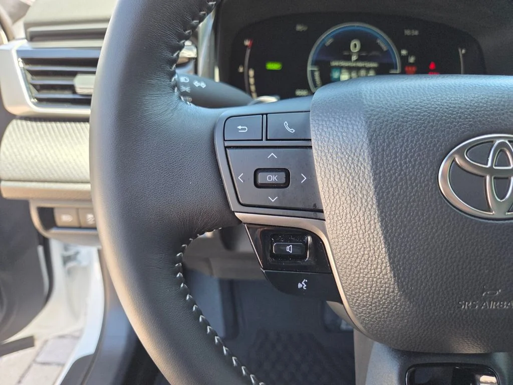 Certified Used 2026 White Toyota SE image 29