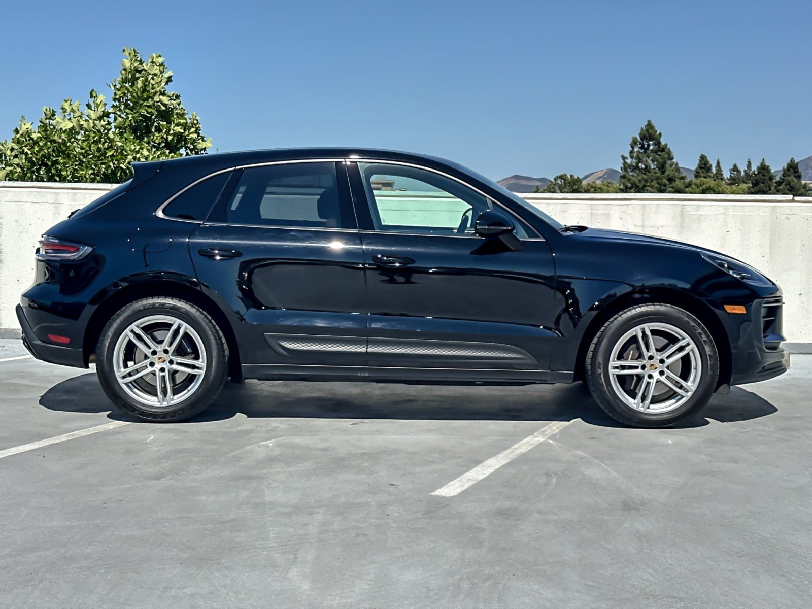 Used 2024 Black Porsche  image 9