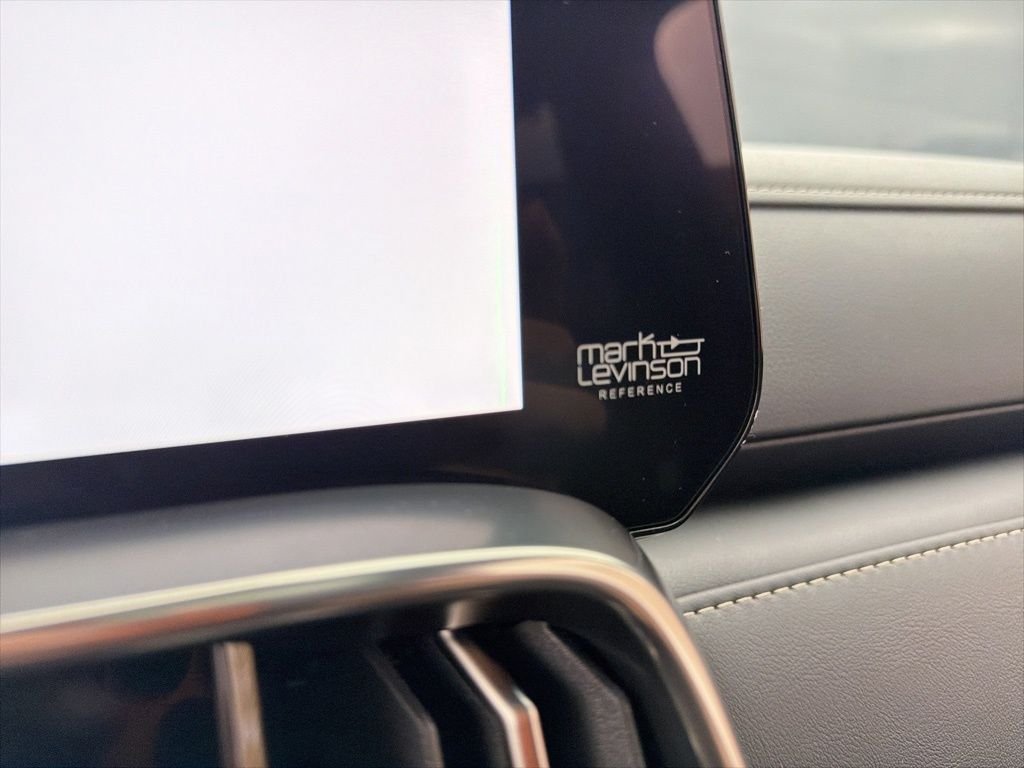 2026 Lexus LX 700h F-Sport - Photo 15