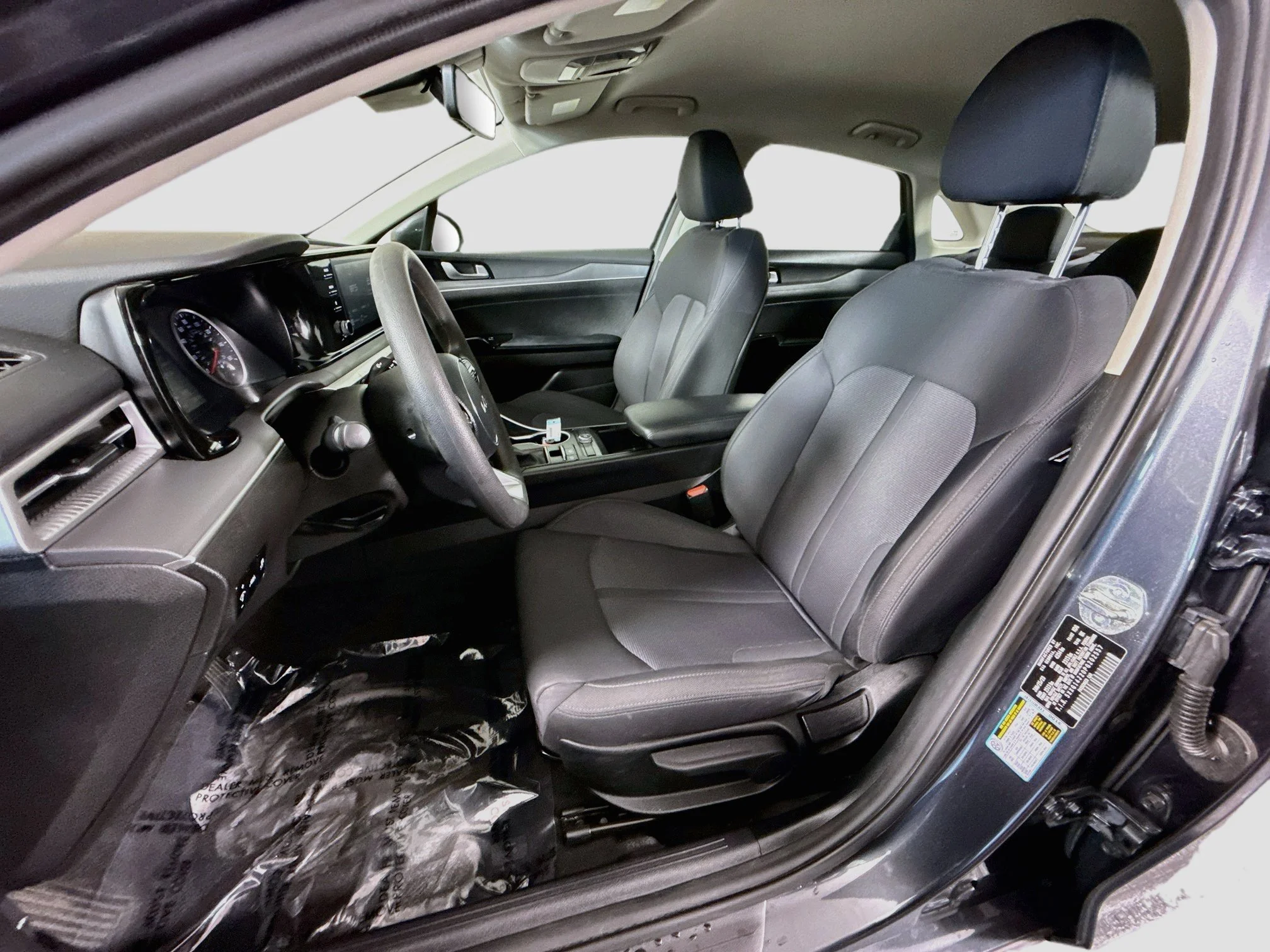 Used 2023 Gravity Gray Kia LXS image 18