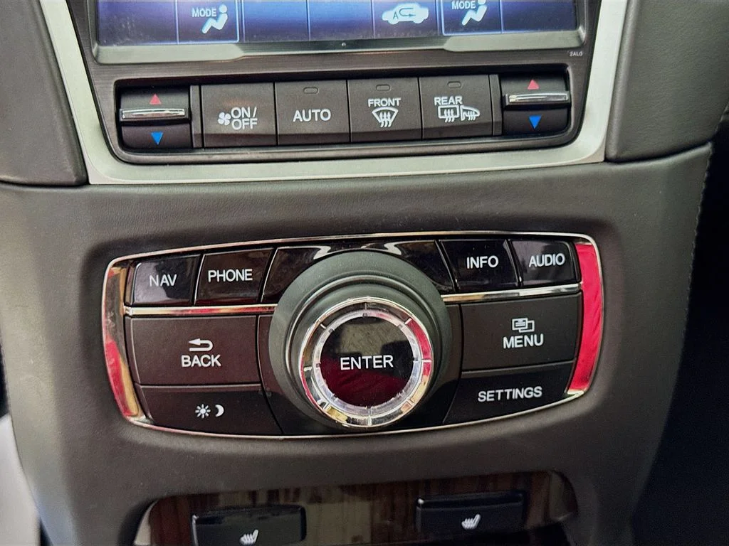Used 2015 Pearl White Acura Base image 18