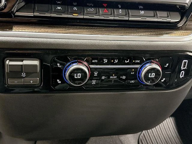 New 2026 Onyx Black GMC Elevation image 18