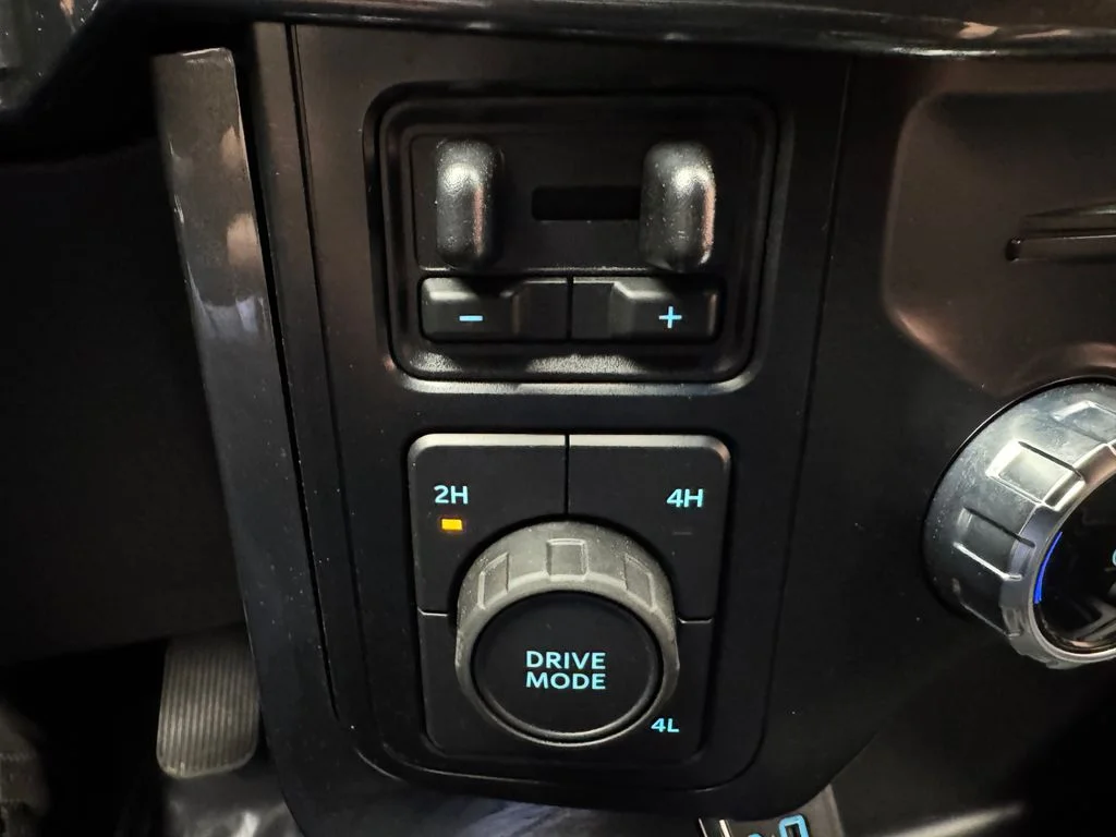Certified Used 2023 Silver Ford XLT image 21