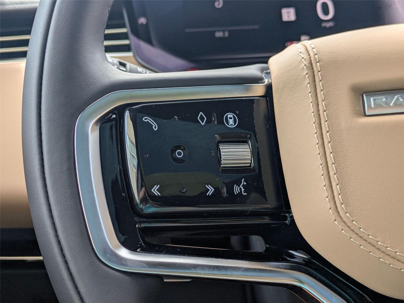 New 2026 Fuji White Land Rover SE image 17