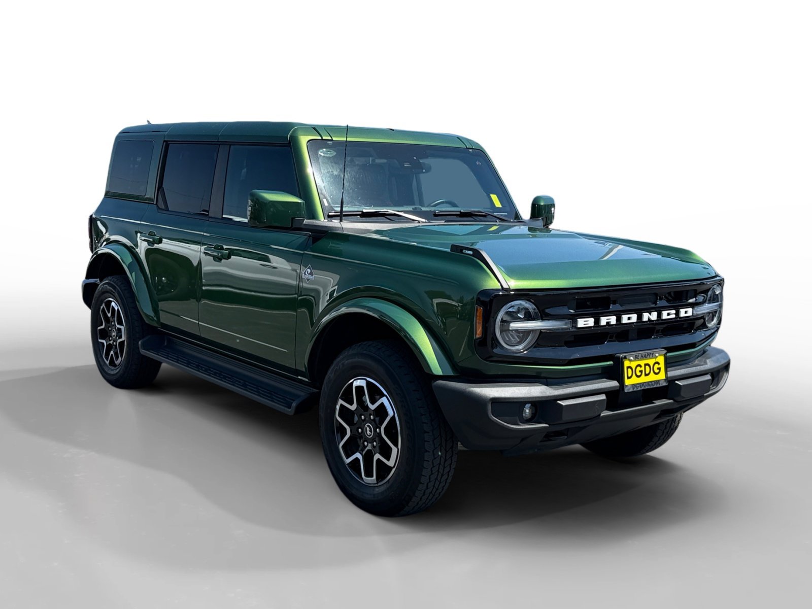 Certified Used 2025 Green Metallic Ford Outer Banks image 7