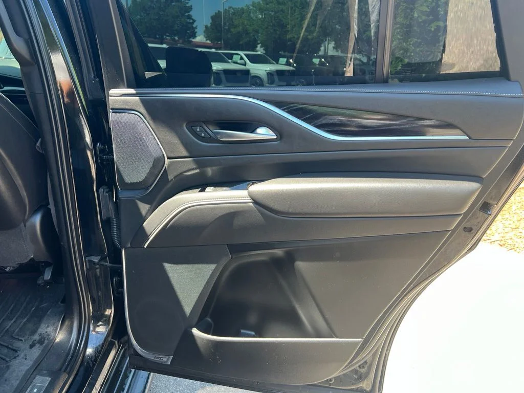 Used 2021 Black Cadillac Sport image 19