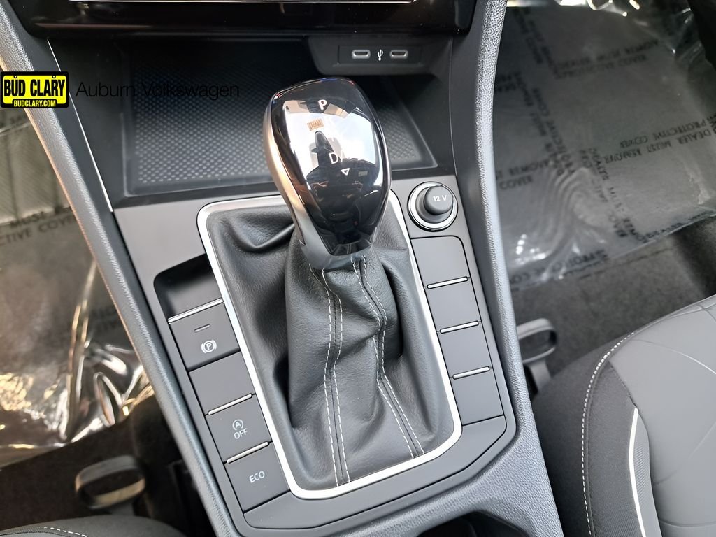 New 2026 White Volkswagen 1.5T Sport image 24