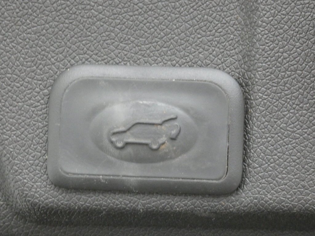Used 2016 Gray Chevrolet 2LT image 23