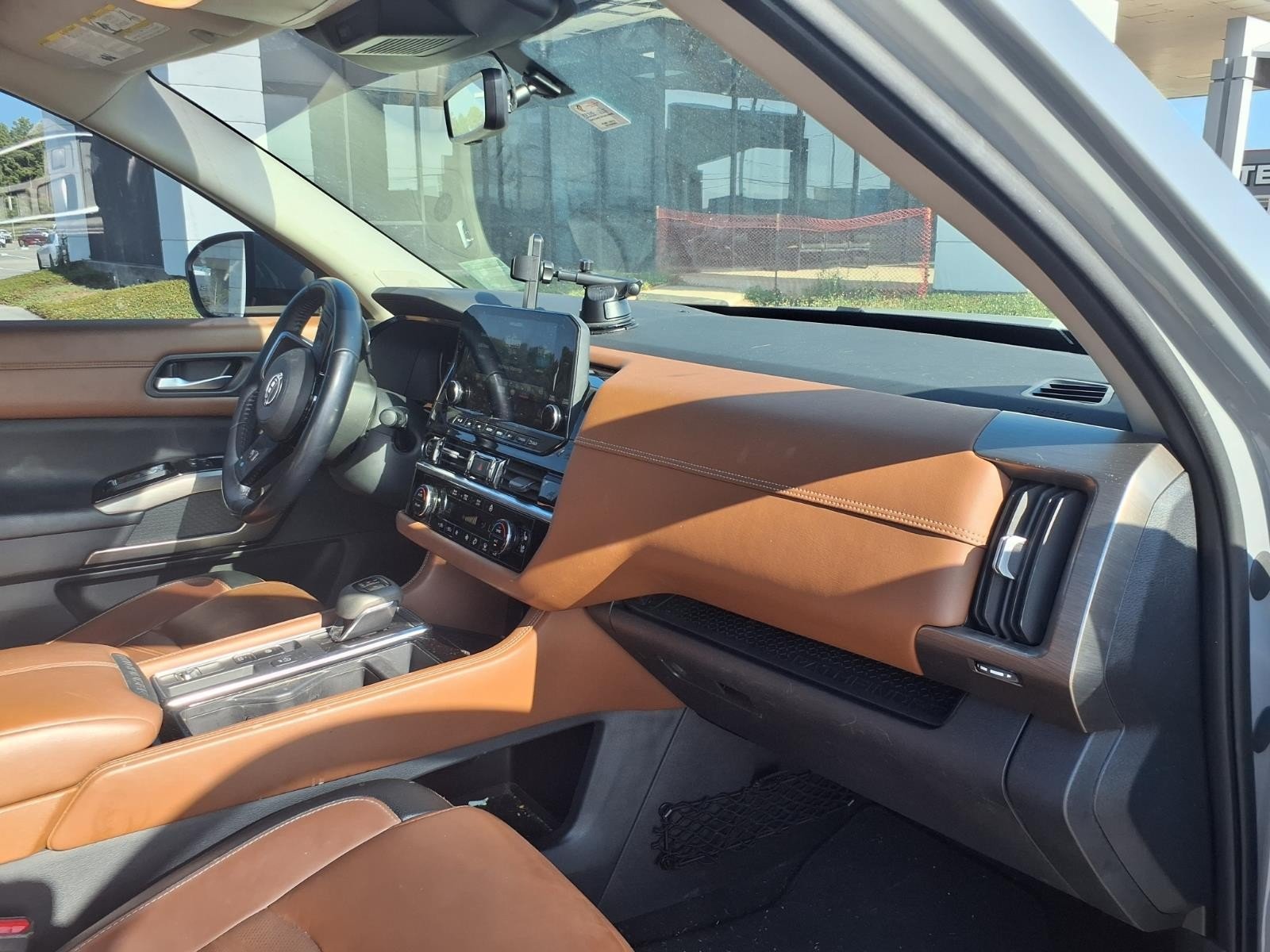 2023 Nissan Pathfinder Platinum  at Robbins Nissan