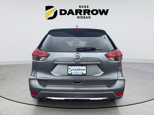 Used 2018 Gray Nissan SV image 4