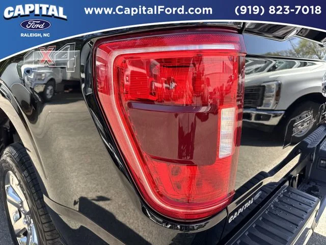 Used 2023 Black Ford XLT image 16