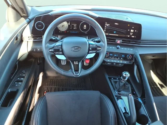 Used 2025 Blue Hyundai Base image 17