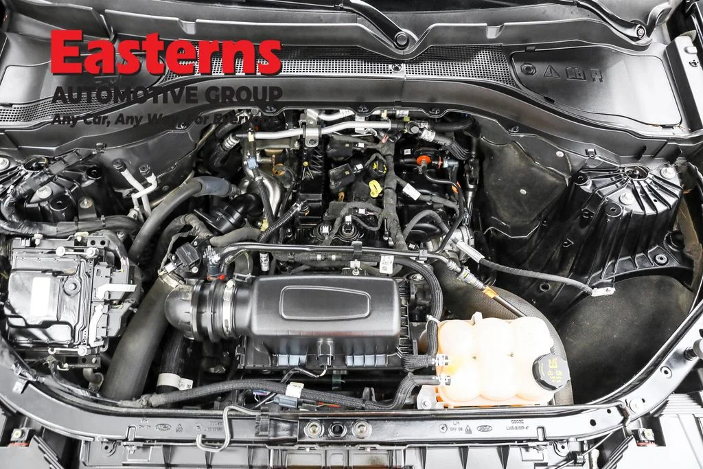 Used 2023 Black Ford XLT image 7