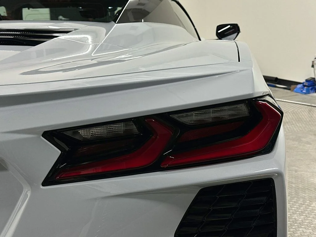 Used 2024 White Chevrolet Stingray image 28