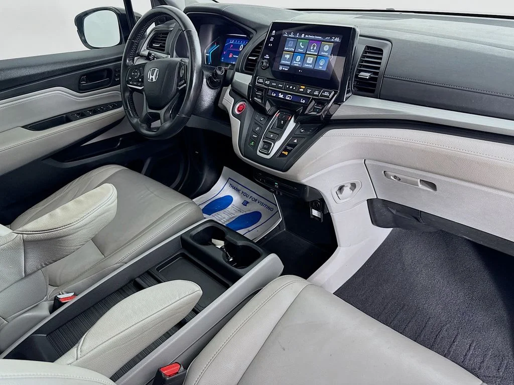 Certified Used 2018 Gray Honda Touring image 40
