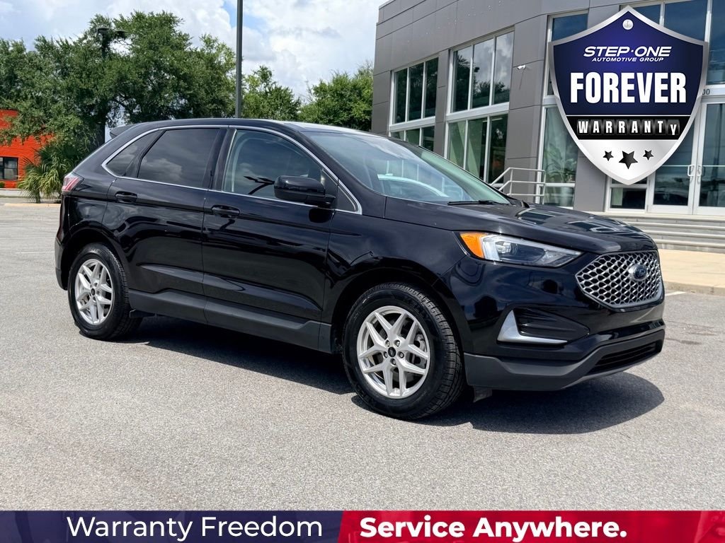 Used 2024 Black Ford SEL image 8
