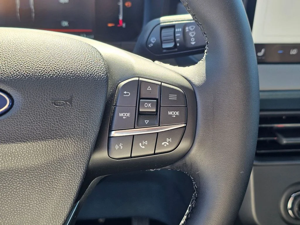 New 2025 Azure Gray Metallic Tri-Coat Ford XLT image 26