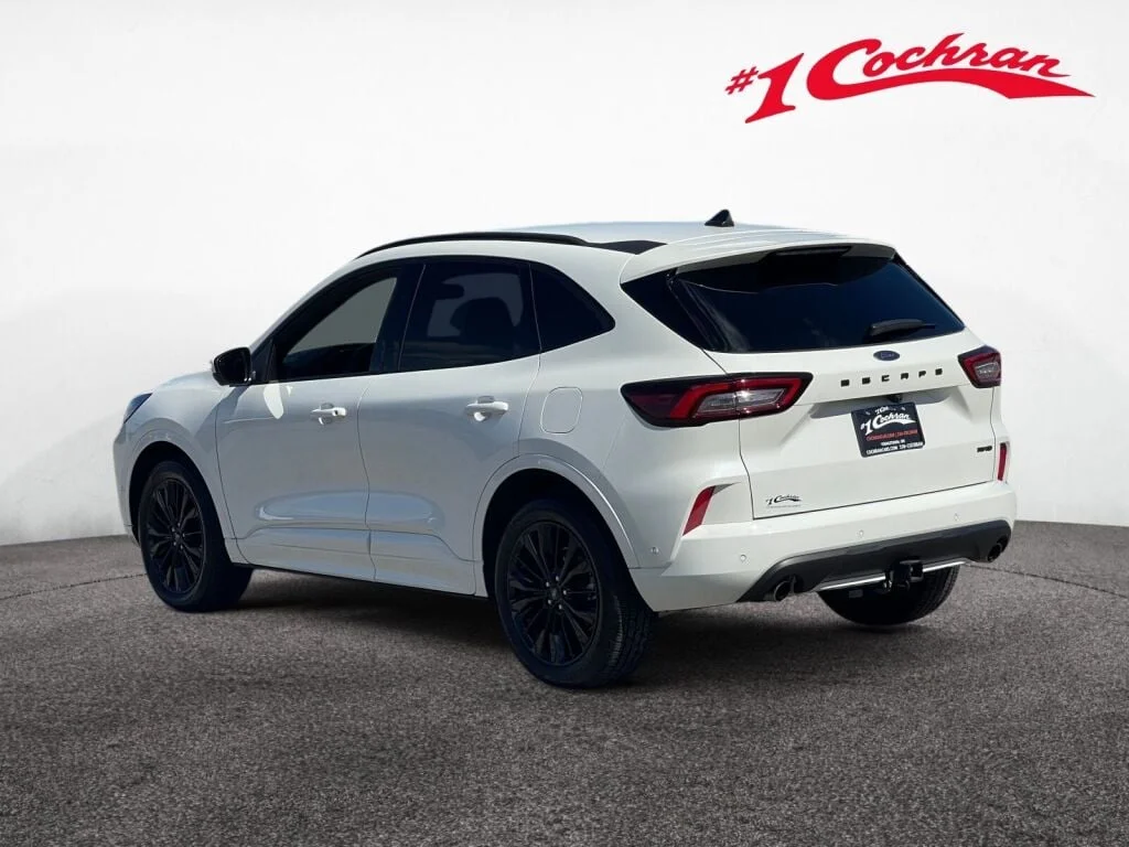 Used 2023 Star White Metallic Tri-Coat Ford ST-Line Elite image 23