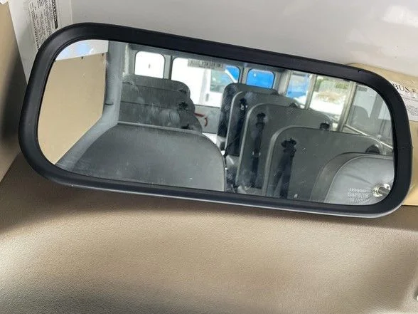 Used 2007 White Chevrolet Work Van image 13