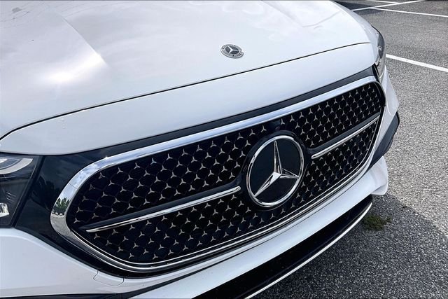Used 2025 White Mercedes-Benz E 350 image 34