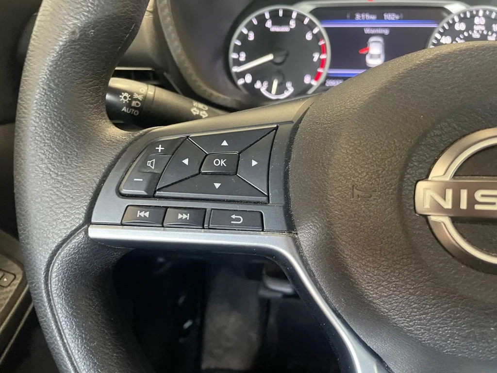 Used 2025 Blue Nissan SV image 12