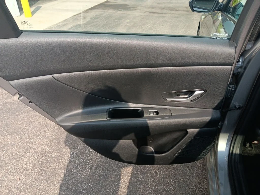 Used 2024 Fluid Metal Hyundai SEL image 29