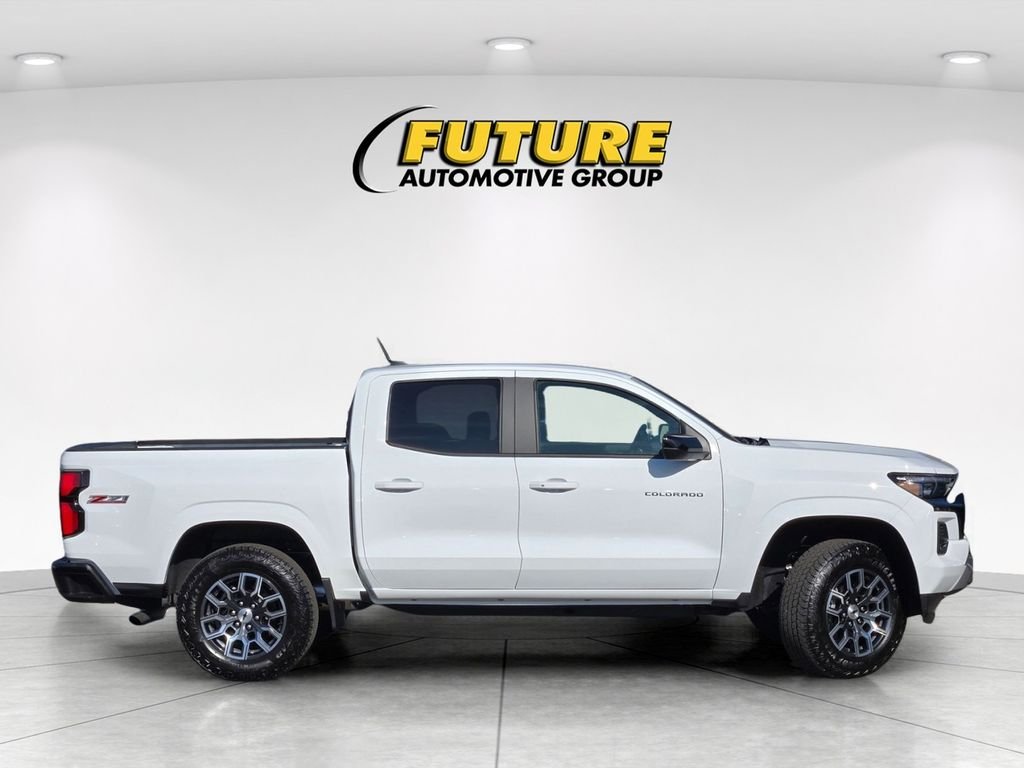 Used 2026 White Chevrolet Z71 image 3