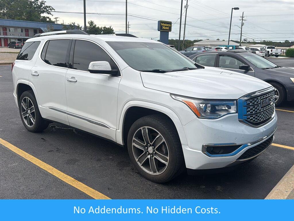 Used 2019 SUMMIT WHITE GMC Denali image 1