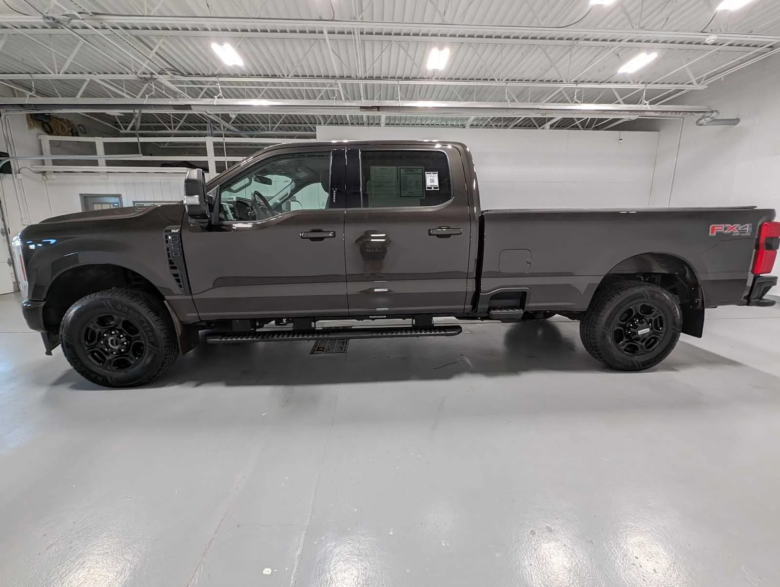 Used 2024 Darkened Bronze Ford XLT image 12