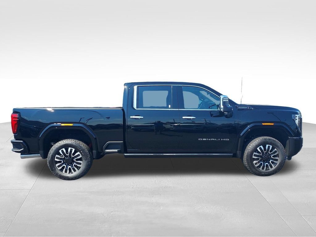 Used 2025 Onyx Black GMC Denali Ultimate image 6
