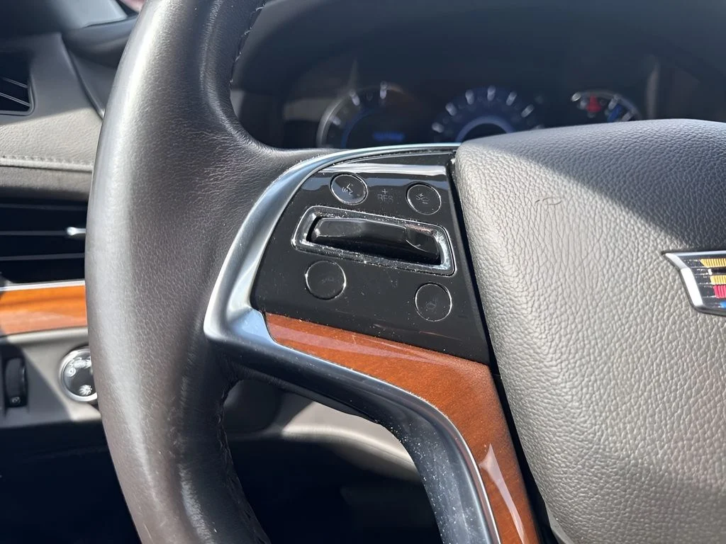 Used 2020 Gray Cadillac Luxury image 17