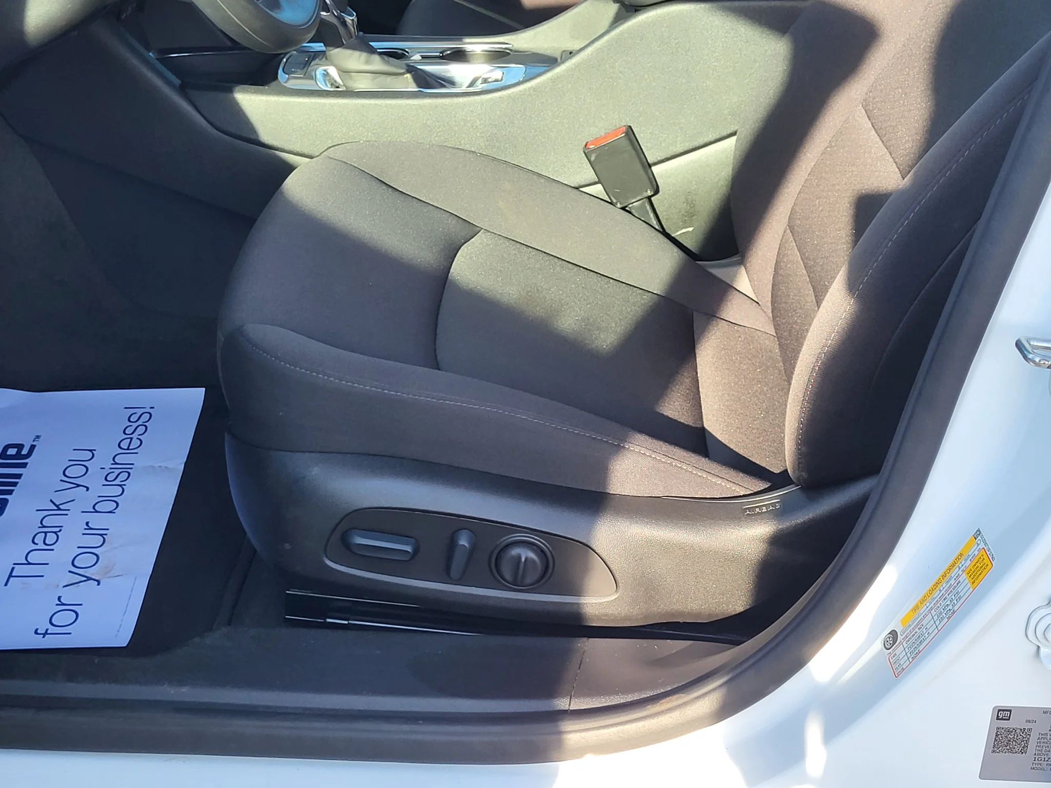 Used 2025 Summit White Chevrolet LT image 20