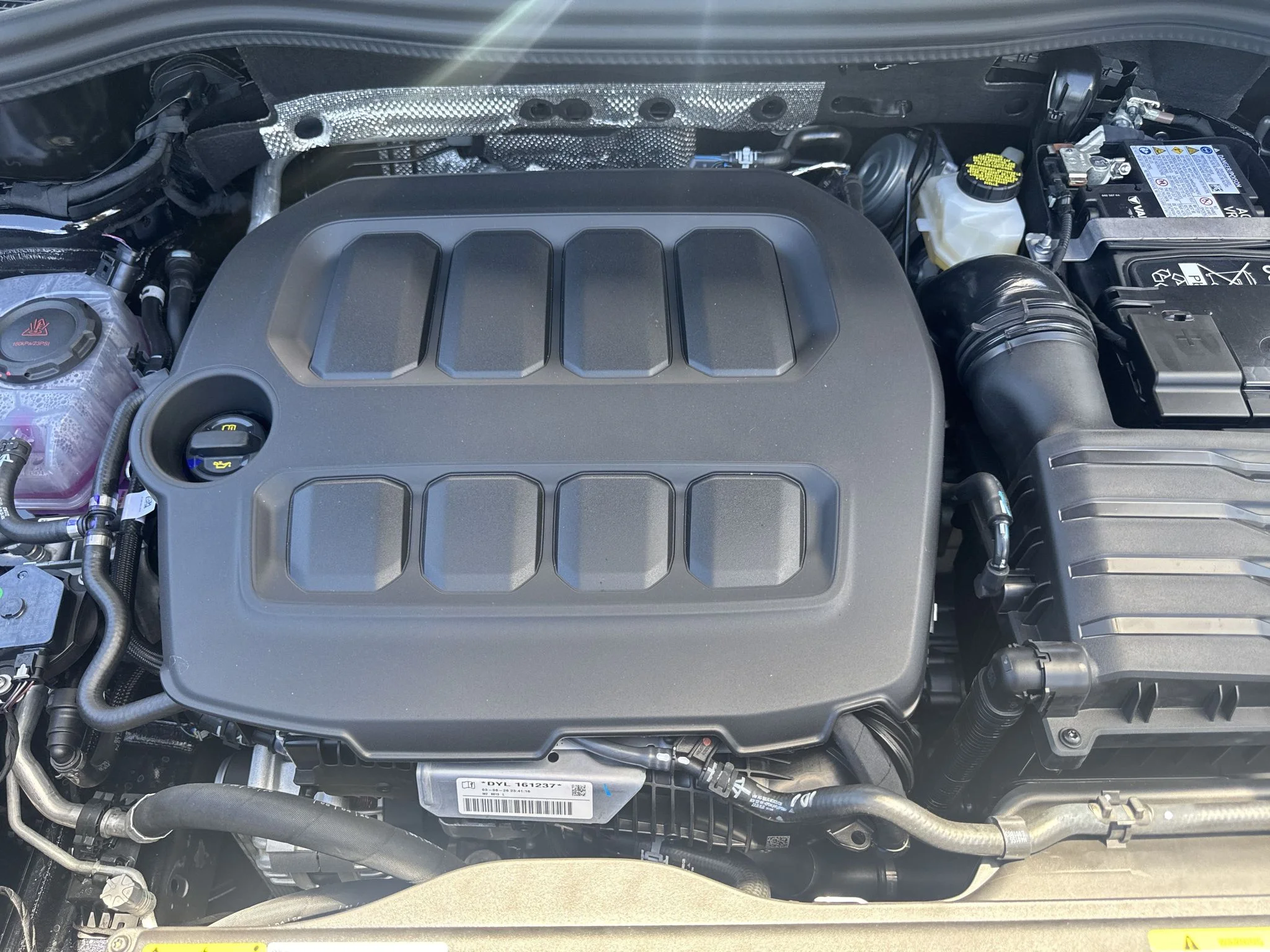 New 2026 Deep Black Pearl Volkswagen SE image 33
