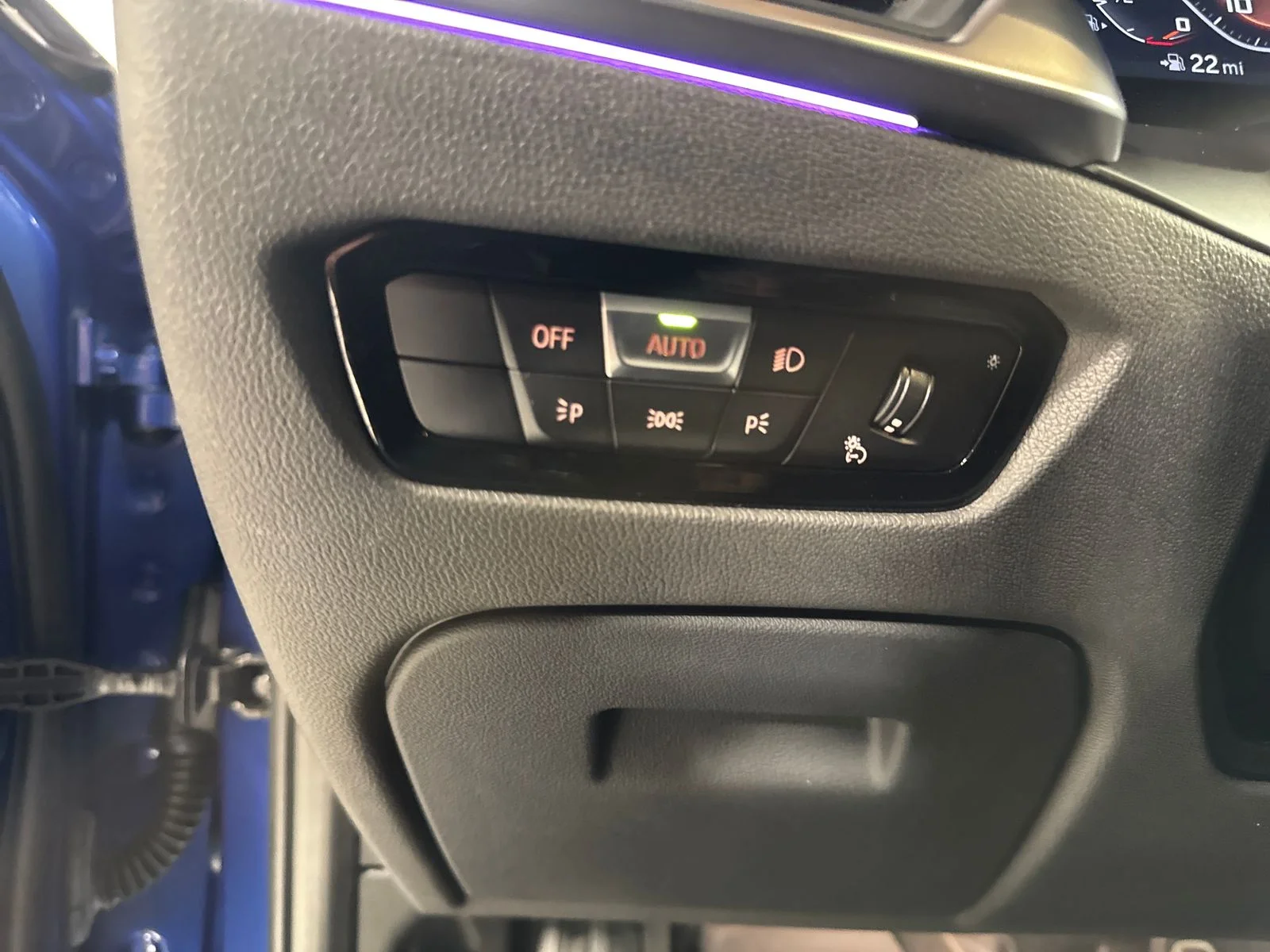 Used 2021 Blue Metallic BMW M340i xDrive image 18