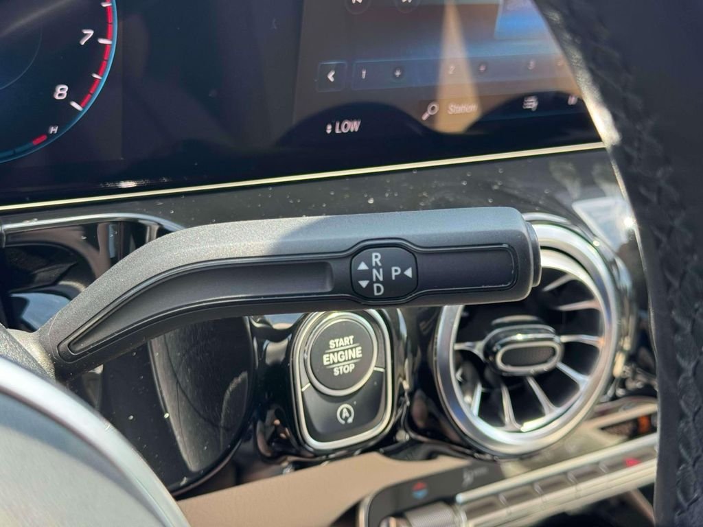 Used 2023  Mercedes-Benz GLA 250 image 25