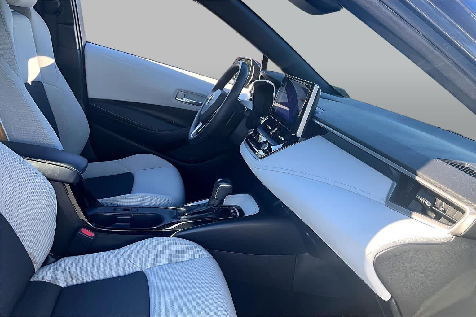 Used 2023 Magnetic Gray Metallic Toyota SE image 9
