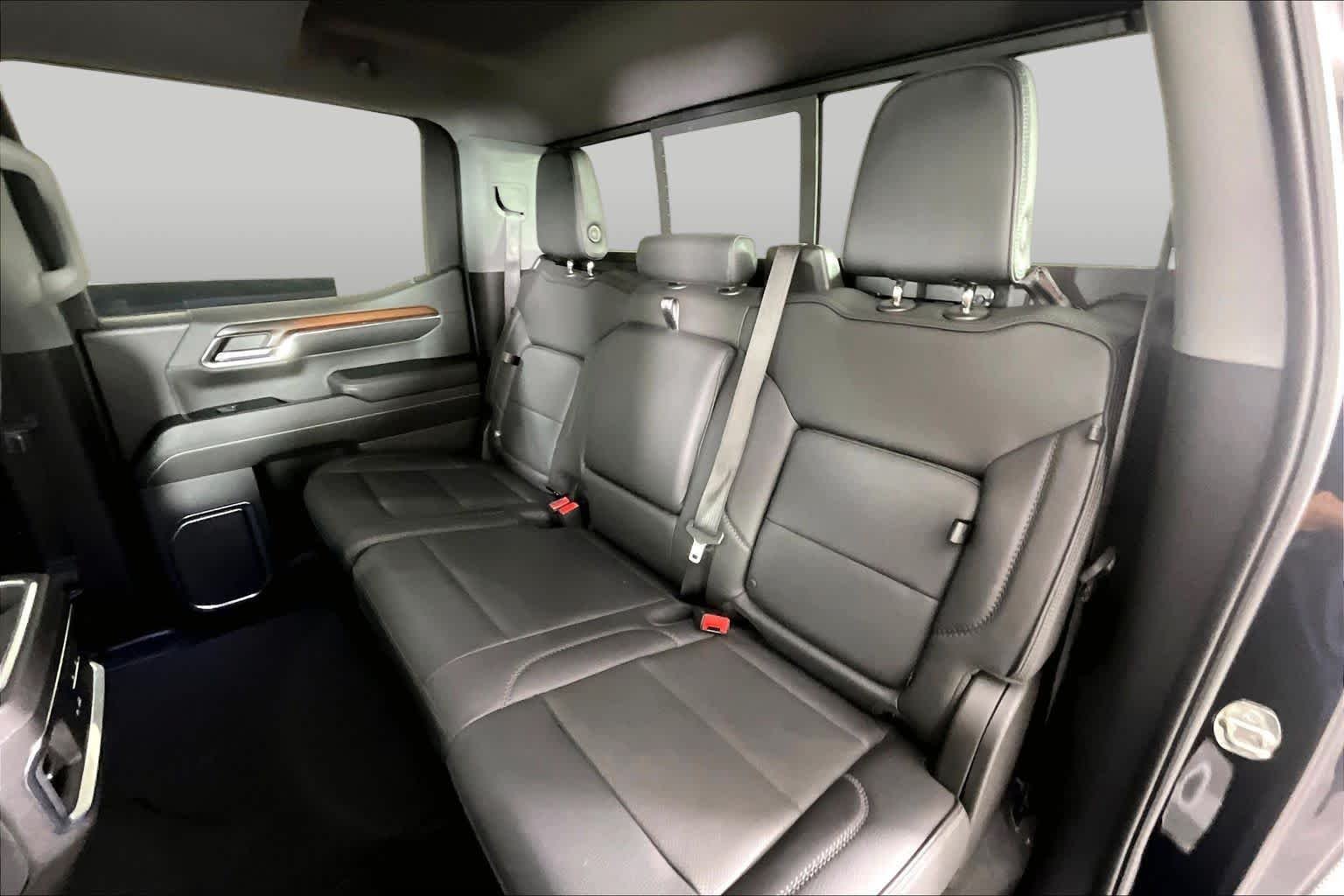 Used 2024 Onyx Black GMC Denali image 18