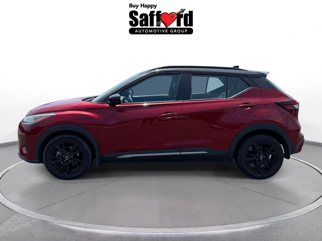Used 2023 Red Nissan SR image 4