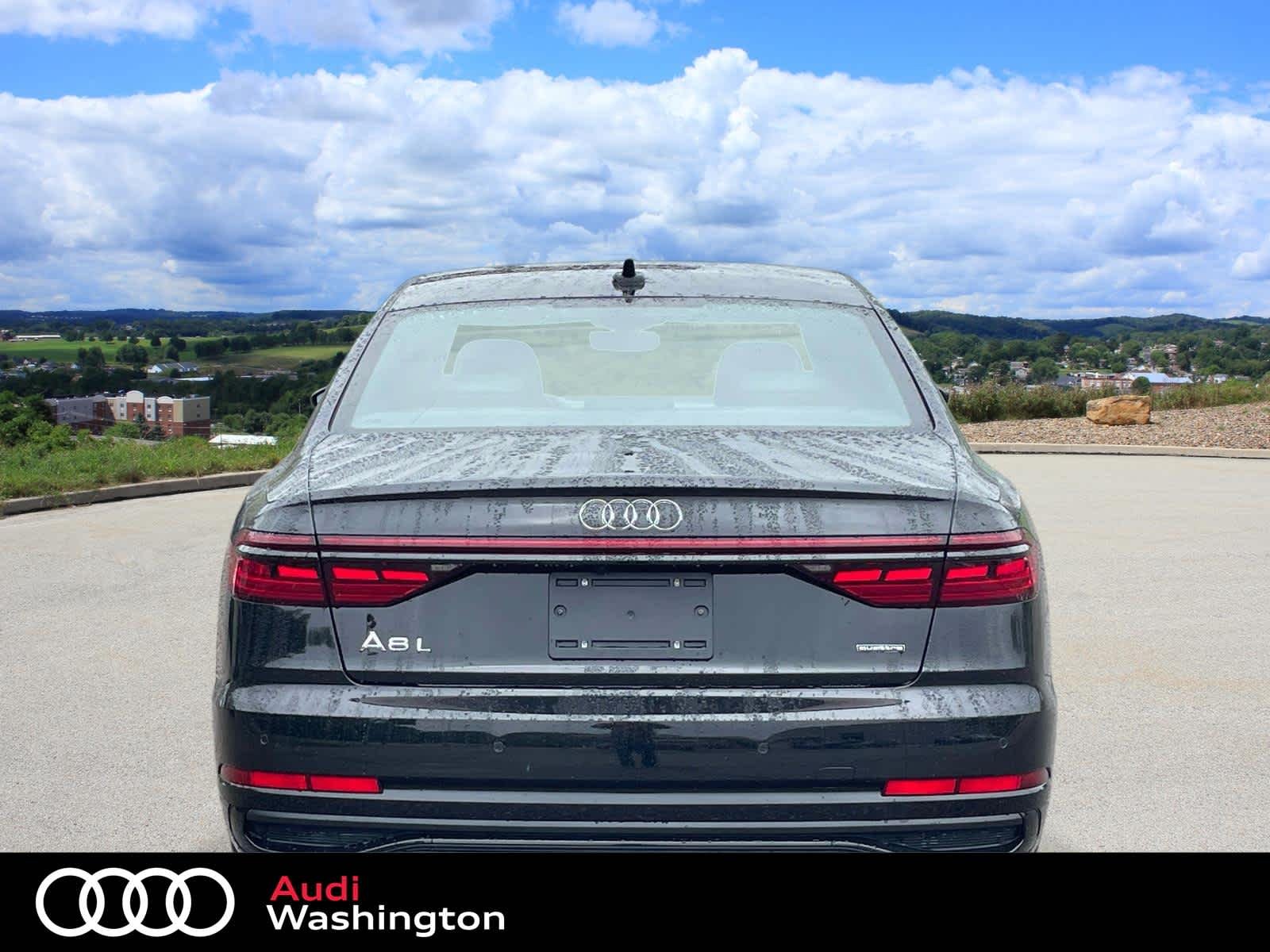 New 2027 0E0E/Black Audi  image 9
