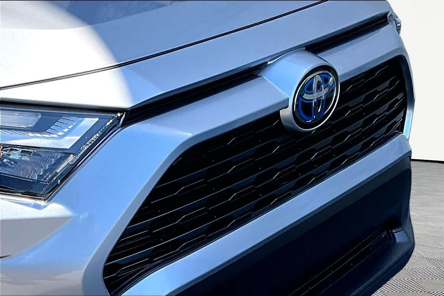Used 2023 Silver Sky Metallic Toyota Hybrid LE image 30
