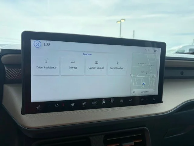 New 2025 White Ford Lariat image 20