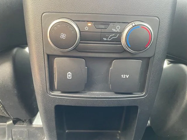 Used 2021 Black Ford XLT image 46