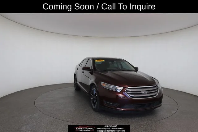 Used 2018 Red Ford SEL image 8