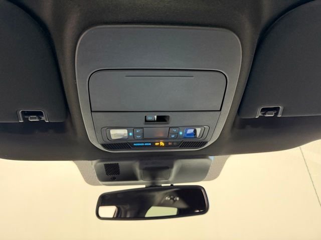 New 2026 Carbonized Gray Metallic Ford XLT image 34