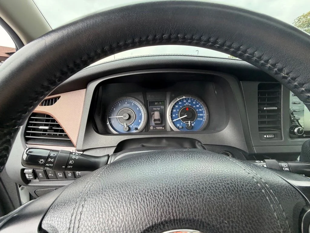 Used 2019 White Toyota Limited Premium image 27